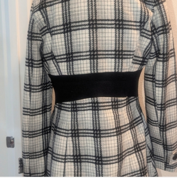 Plaid Double-Breasted Women's Coat - Picture 7 of 13
